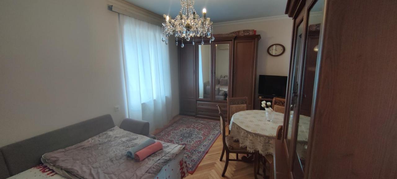 Budget One Room Apartment Baku Eksteriør billede